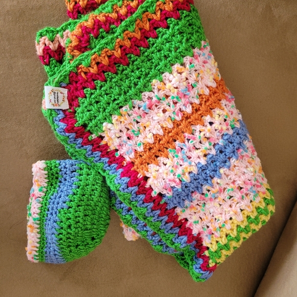 Beautiful Easter colours for an Easter Baby comes with a free hat. - Picture 3 of 5